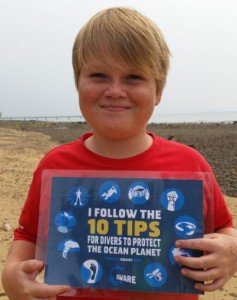 Ollie pledges to follow Project AWARE's 10 Tips to Protect The Ocean