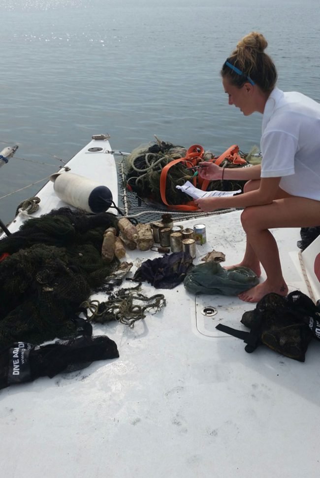 Sorting marine debris