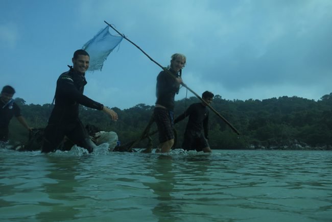 The Dive Against Debris Army!